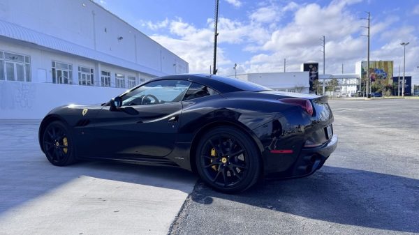 2014 Ferrari california - Imagen 3