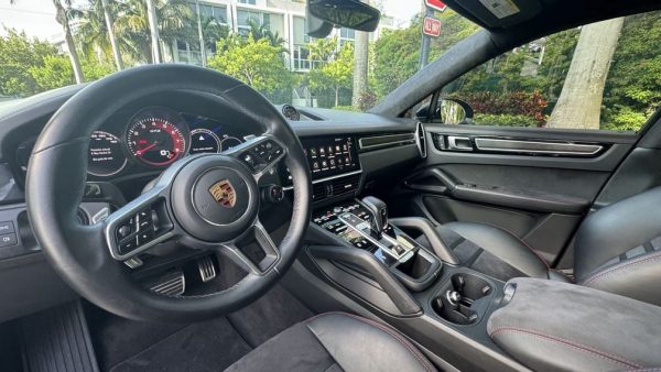 2023 PORSCHE CAYENNE GTS - Imagen 6